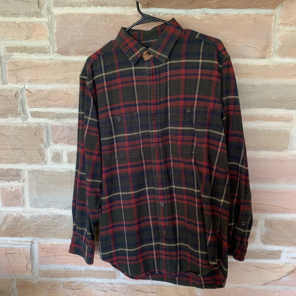 THE PERFECT FLANNEL SHIRT Size Medium 38-40).